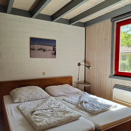 Ferienhaus Wildgans 48 *